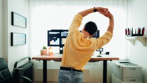 How Standing Desks Impact Productivity and Health